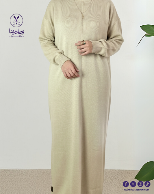 فستان بيزك تريكو لإطلالة دافئة بكل بساطة